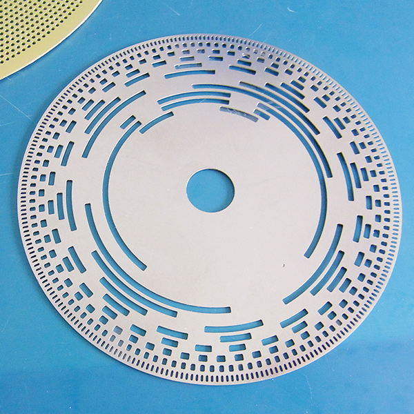 碼盤(pán)蝕刻的工藝流程與技術(shù)要點(diǎn)